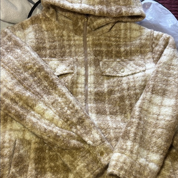 Weatherproof Women's Tan Plaid Teddy Jacket - Picture 6 of 7